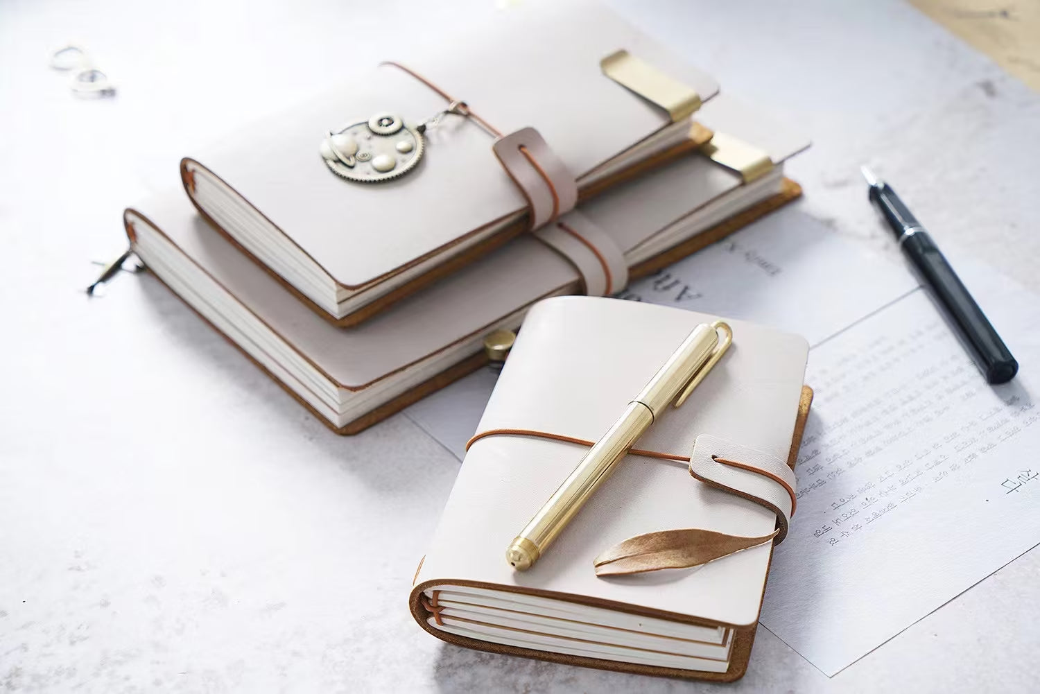 White Mist Wax Leather Traveler's Notebook  